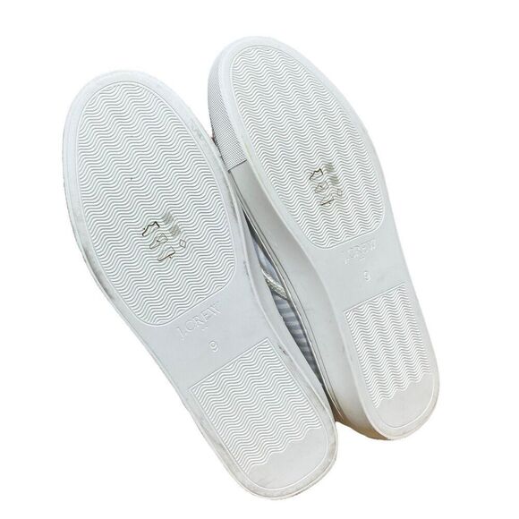 J Crew Sneakers WMNS 9 Blue Striped Canvas Road Trip Slip On White AW600 Boat - Picture 7 of 8